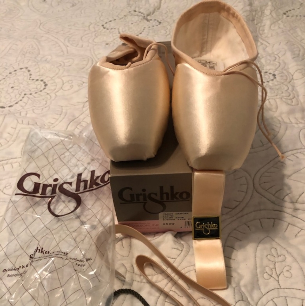 Pointe Shoes - image 2